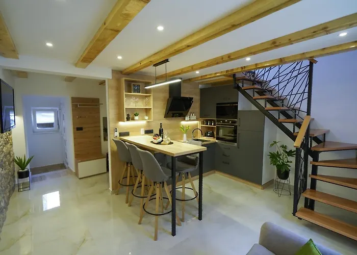 アパート Ispod Ure *