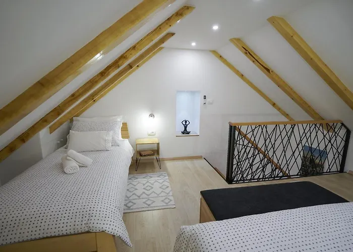 Ispod Ure アパート