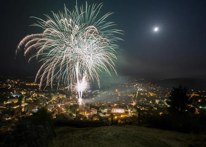 Ispod Ure アパート *