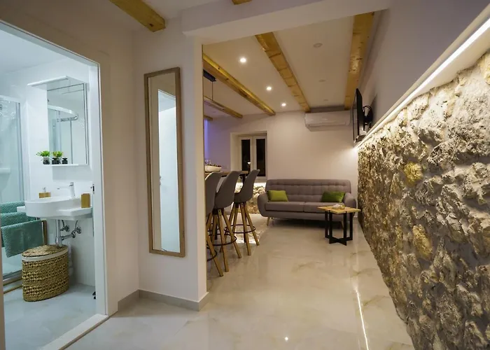 アパート Ispod Ure *