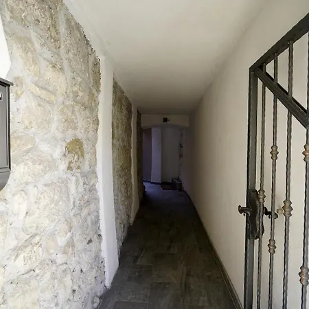 Apartment Ispod Ure Sinj